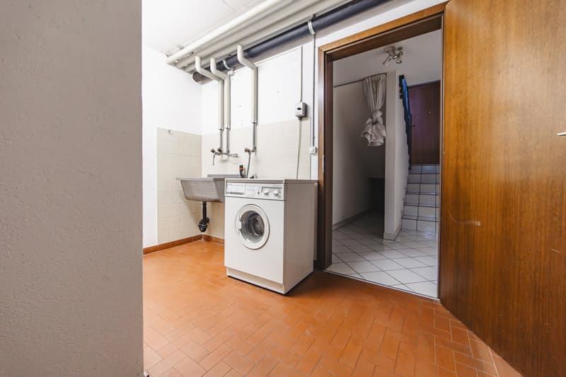 Incantevole Casa Bifamiliare di 5.5 Locali a Chiasso – Disponibile Subito! (21)