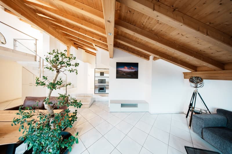Alpines Wohngefühl mit Weitblick – grosszügige Maisonette in St. Antönien (7)