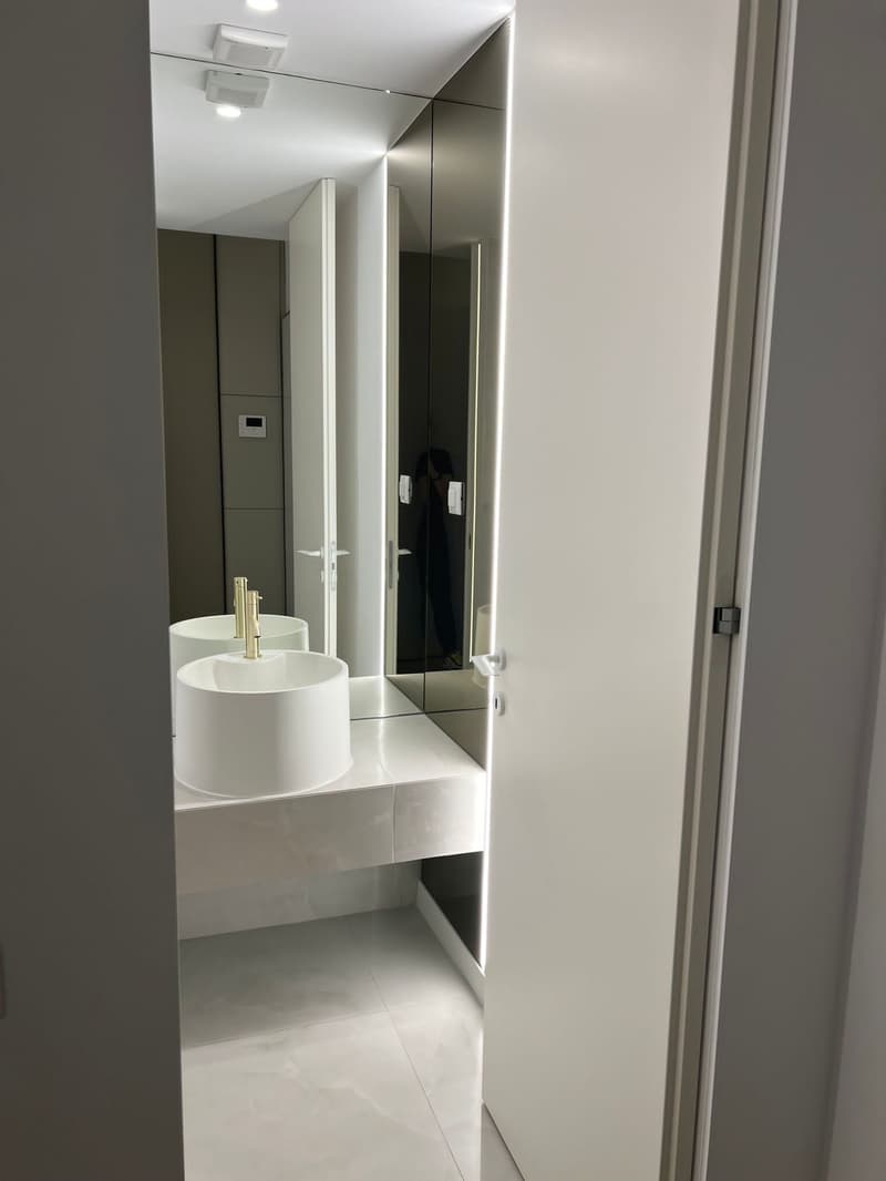 Charming 2-Room Apartment in Zürich's Vibrant District 4 (10)