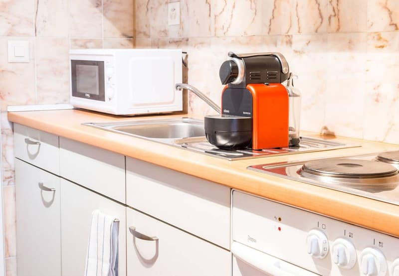 Charming Studio Apartment in the Heart of Zürich's Niederdorf (9)