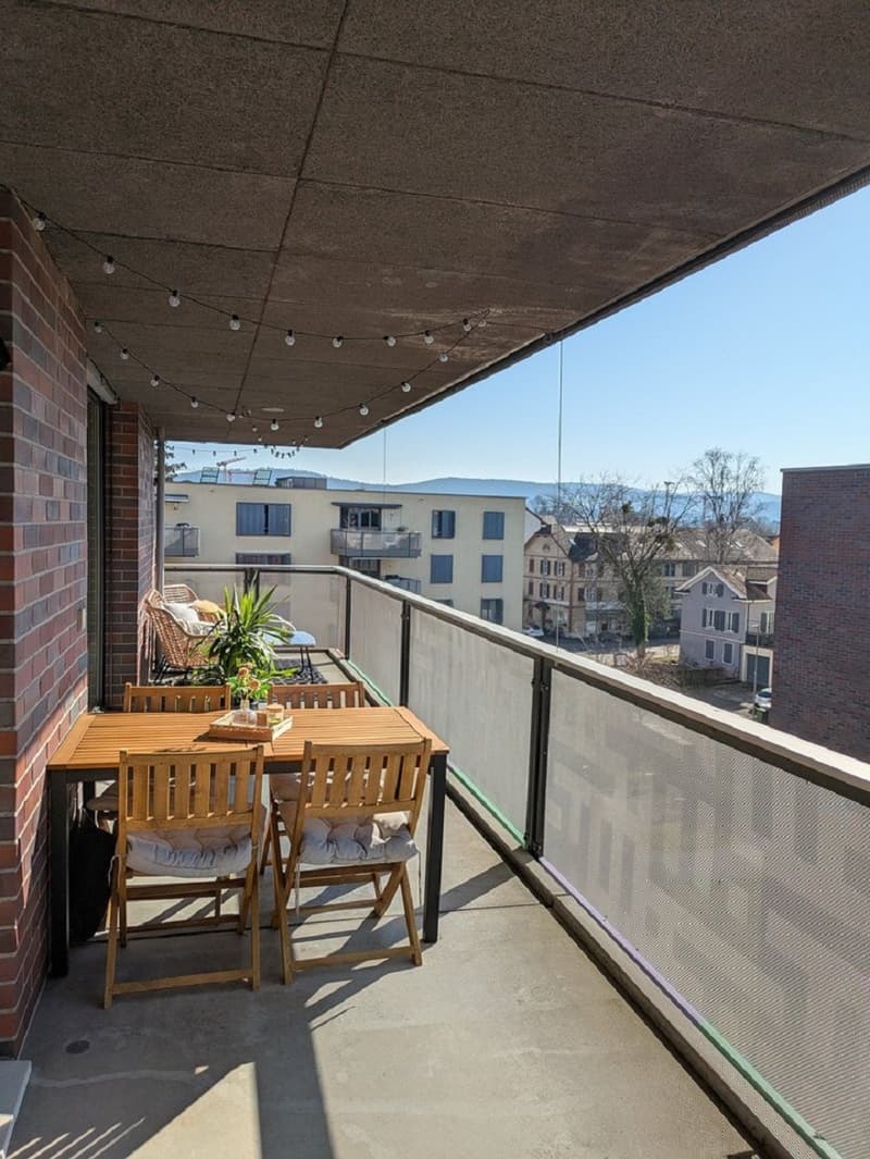 Moderne 3-Zimmer-Wohnung mit Balkon in Winterthur (10)
