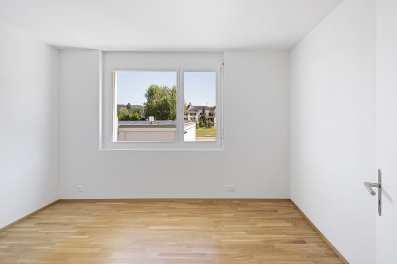 Moderne Wohnoase mit grosser Terrasse und viel Licht (10)