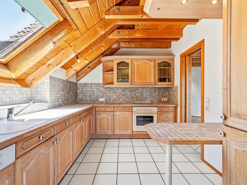 Charmante 5.5-Zimmer-Dachgeschosswohnung mit Panoramablick in Gaienhofen (10)