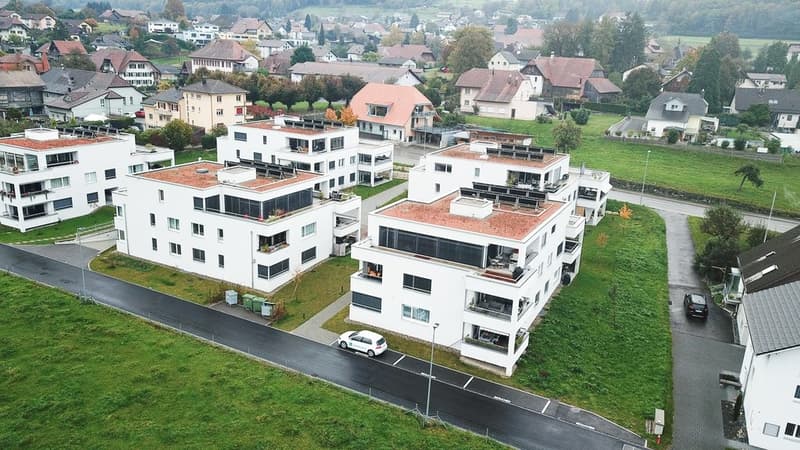 TRAUMHAFTE WOHNUNG AN RUHIGER LAGE IN ARCH (1)