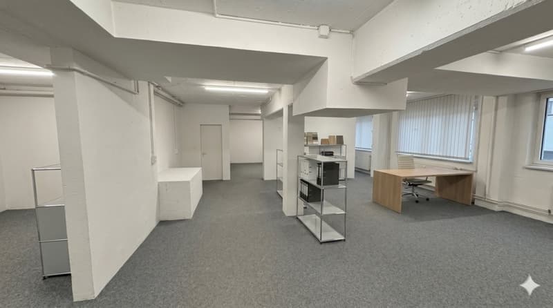 GEWERBERAUM AN ATTRAKTIVER LAGE ZU VERMIETEN (4)