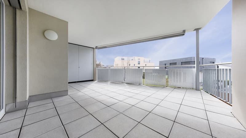 TOLLE 4.5 ZIMMER WOHNUNG MIT ZWEI BALKONEN ZU VERMIETEN (1)
