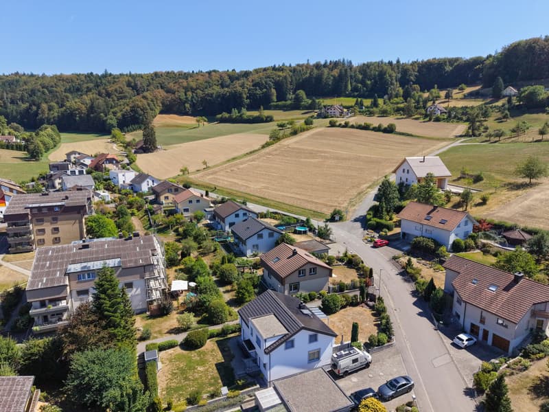 6.5-Zimmer-Einfamilienhaus an ruhiger Lage mit idealem Sonnenverlauf (2)