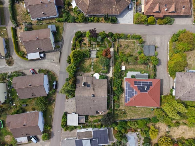 Grosszügiges Einfamilienhaus mit viel Sonne und maximaler Privatsphäre (4)