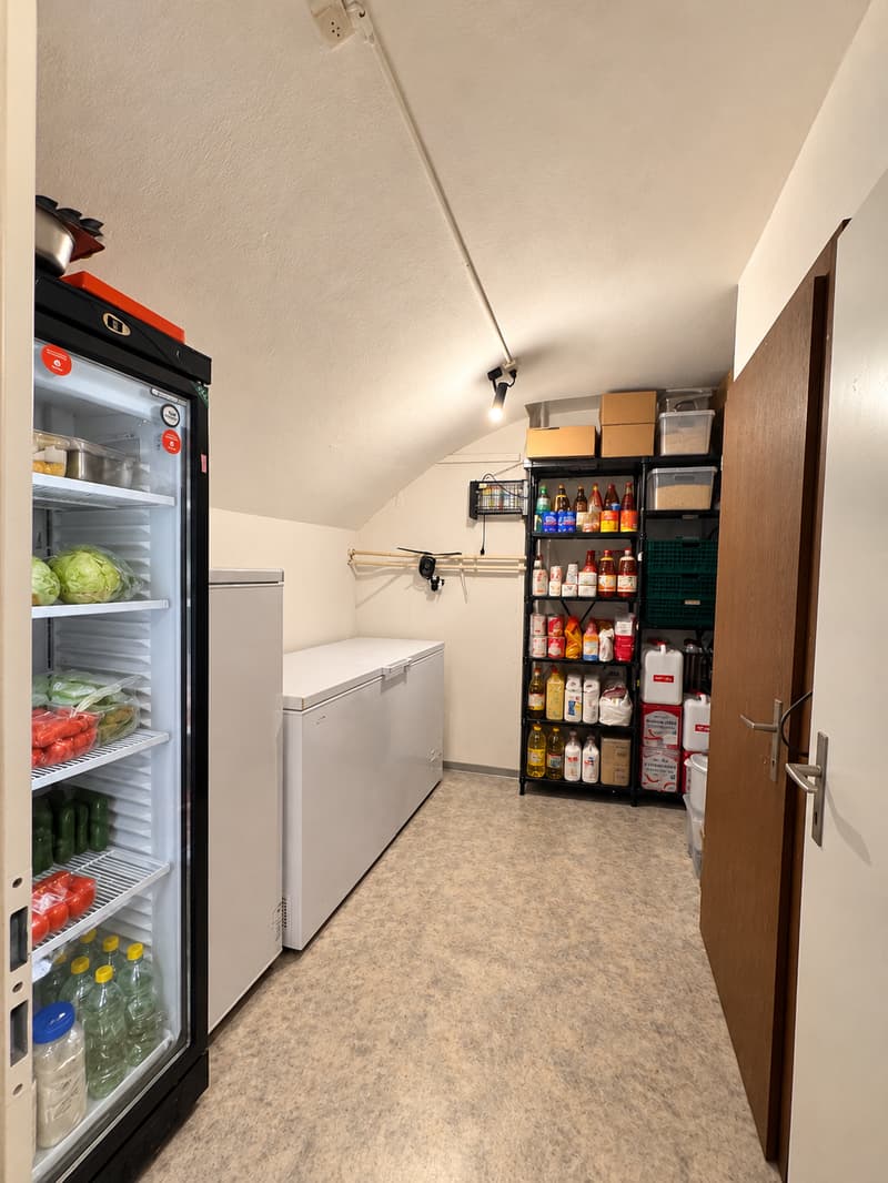 Restaurant mit Küche, Bar und Terrasse in Burgdorf zu vermieten (9)