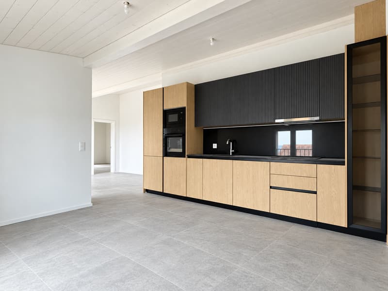 Moderne, grosszügige 2.5-Zimmer-Attikawohnung mit Weitblick in Müntschemier (7)
