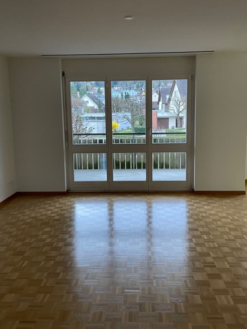 GEMÜTLICHE 4,5-ZIMMERWOHNUNG IN RUHIGER UMGEBUNG (7)