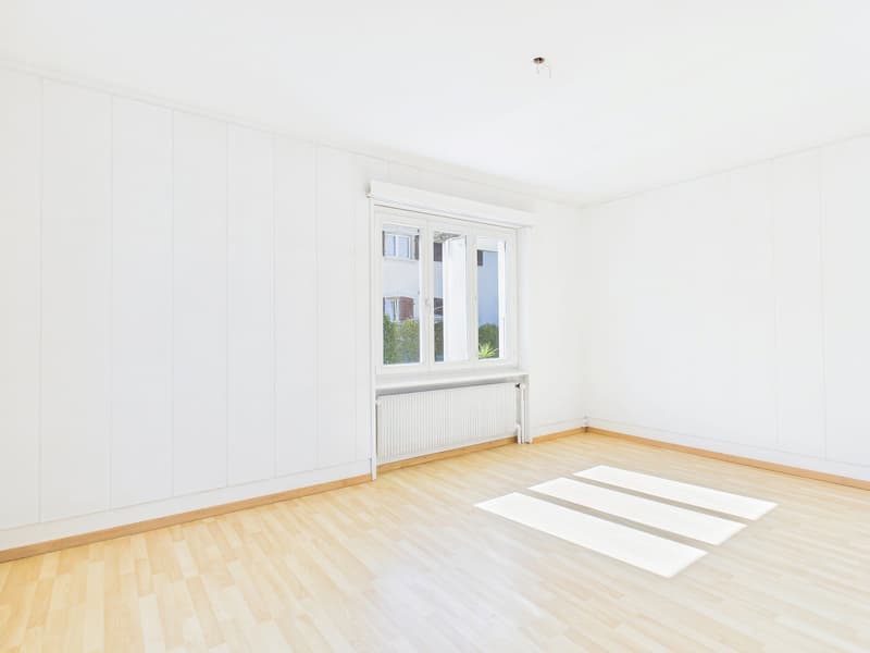 Helle 3.5-Zimmer-Gartenwohnung mit Terrasse (4)