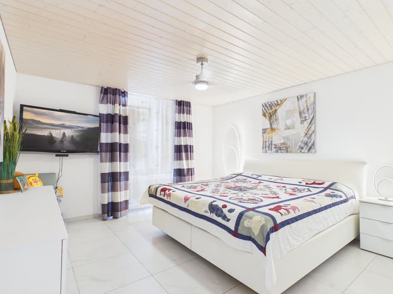 Einfamilienhaus mit beheiztem Pool und Wellnessoase (8)