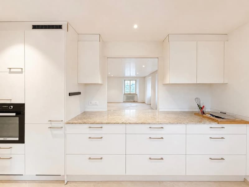 *RESERVIERT* Grosszügige 5.5-Zimmer-Maisonette - 177 m² Wohnfläche & zwei Balkone (4)