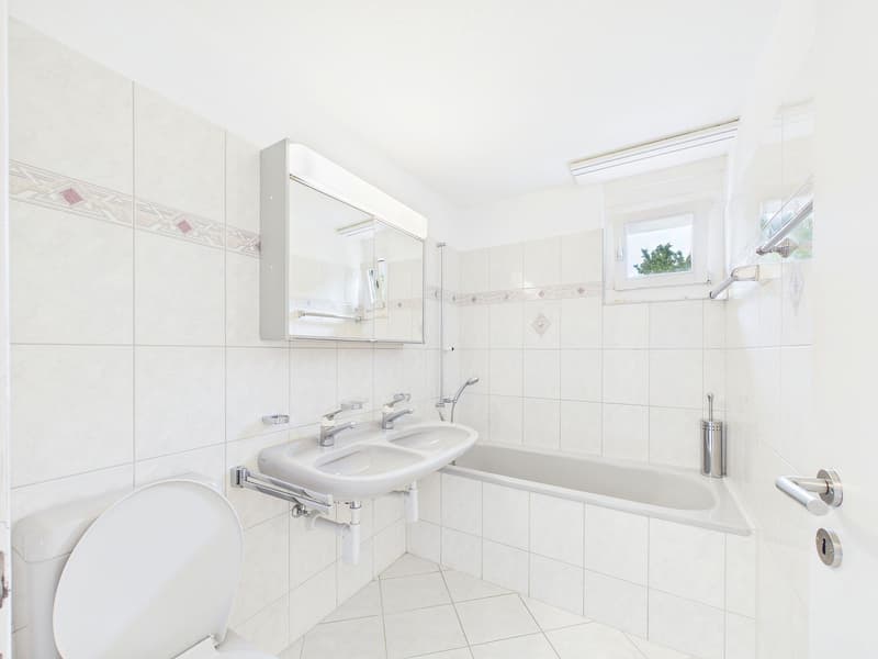 Gepflegte 4.5-Zimmer-Etagenwohnung in Hornussen (8)