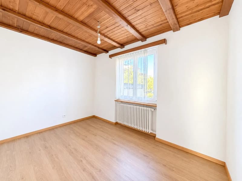 Charmantes 5.5-Zimmer Einfamilienhaus mit grossem Garten in Buchs AG (6)
