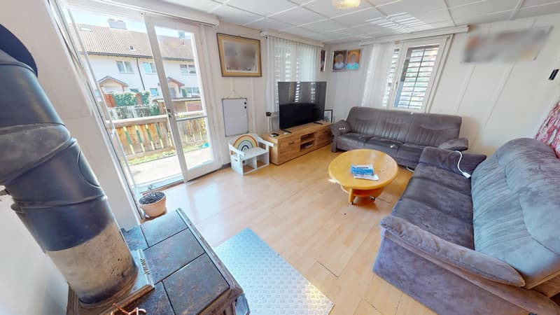 4½-Zi Doppel-Einfamilienhaus an zentraler Lage (2)