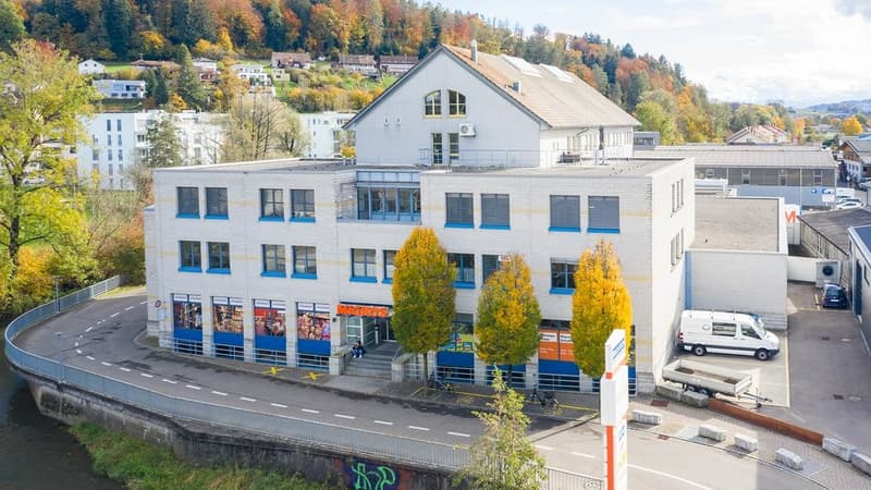 ATTRAKTIVE GEWERBEFLÄCHE AN ZENTRALER LAGE IN SCHÖFTLAND (2)