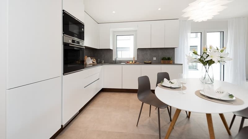 Helle und geräumige 3.5-Zimmer-Wohnung in Leibstadt (3)