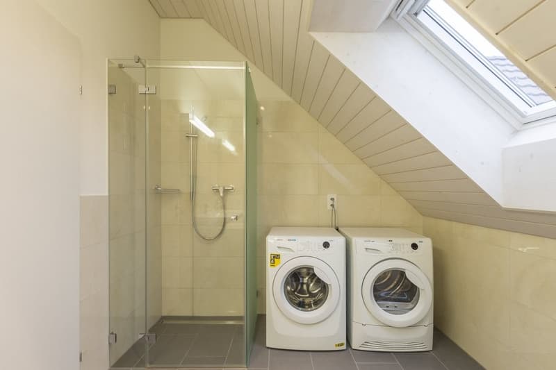 MODERN ,CHARMANT UND GROSSZÜGIG (7)