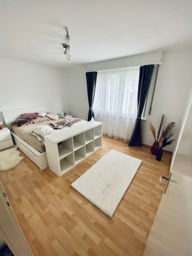 IHR NEUES ZUHAUSE AN PERFEKTER LAGE IN HINWIL (3)