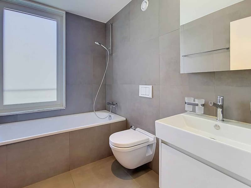 Salle de bain attenante à la suite parentale