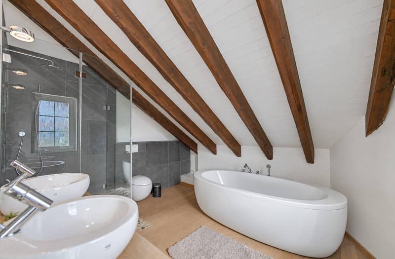 Salle d'eau attenante à la suite parentale