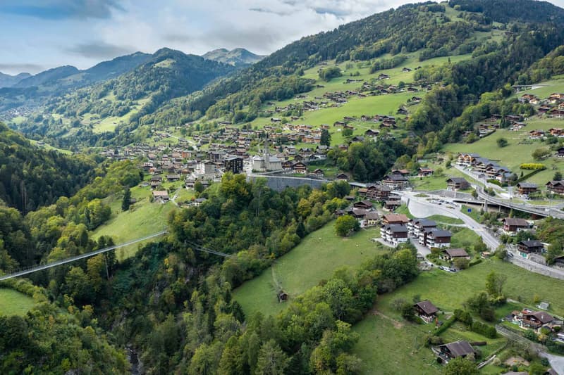 Chalet de charme avec vue panoramique sur les montagnes (2)