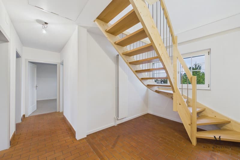 4.5‑Zimmer Maisonette mit Dachterrasse und Seesicht (9)