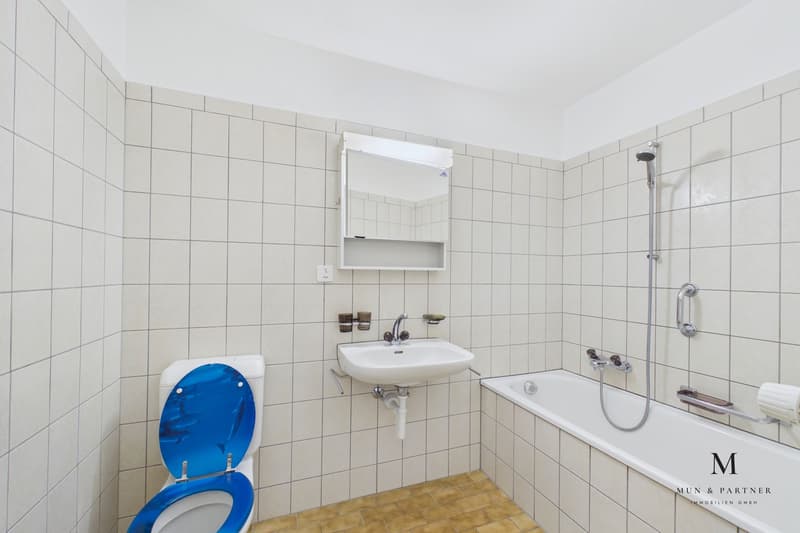 3.5 Zimmer Wohnung mit Lift, optionaler Garage und Seenähe (5)