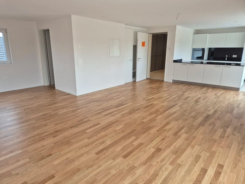 3.5-Zimmerattikawohnung mit Terrasse in Deitingen (3)