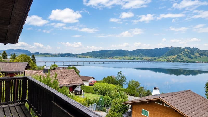 FERIENHAUS MIT SENSATIONELLER SEE- UND BERGSICHT (3)