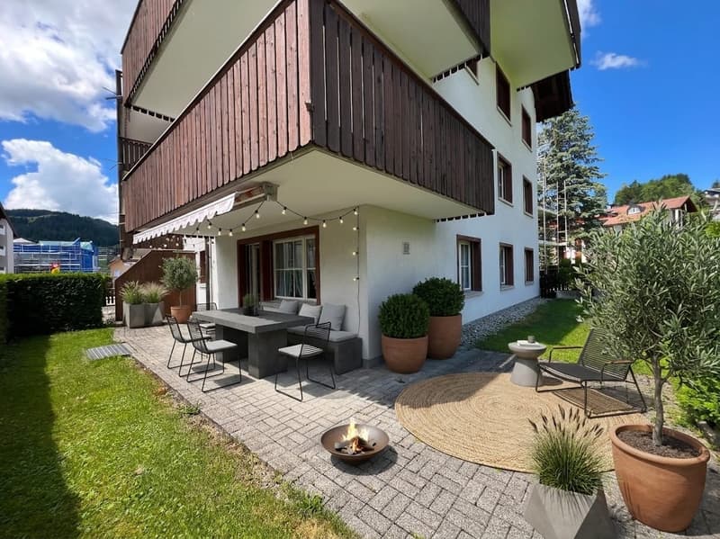GARTENWOHNUNG MIT SCHÖNER TERRASSE UND BERGSICHT (1)