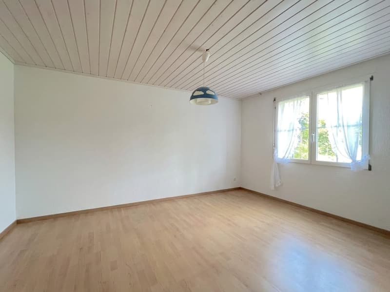 GARTENWOHNUNG MIT SCHÖNER TERRASSE UND BERGSICHT (13)