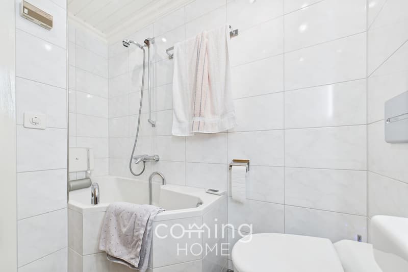 2.5-Zimmer-Wohnung mit Cheminée und Balkon in Saas-Grund kaufen (9)