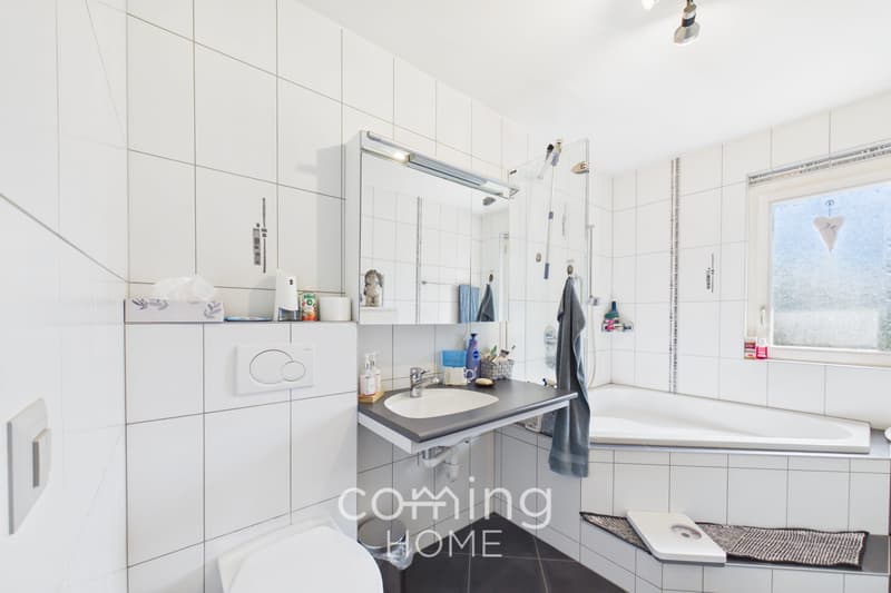 Grosszügige 5.5-Zimmer-Wohnung mit Balkon in Brigerbad (8)