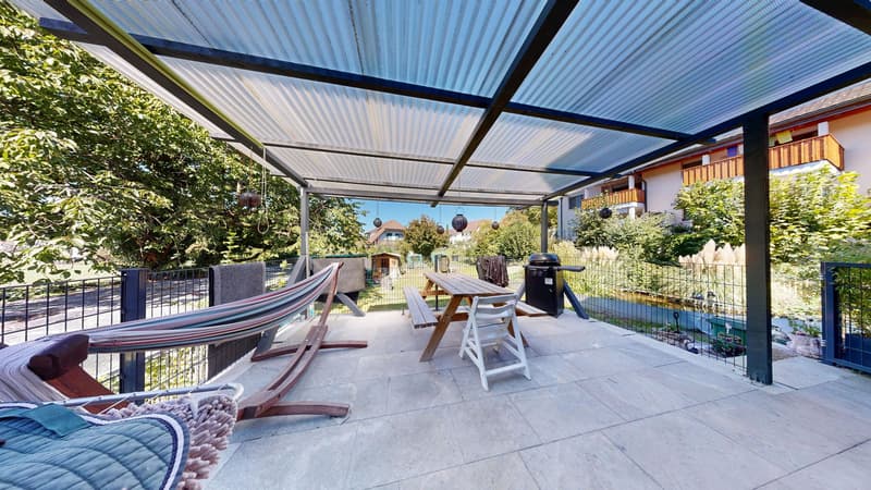 Freistehendes 5.5-Zimmer-Einfamilienhaus mit grossem Garten, Veranda & Weitblick (5)
