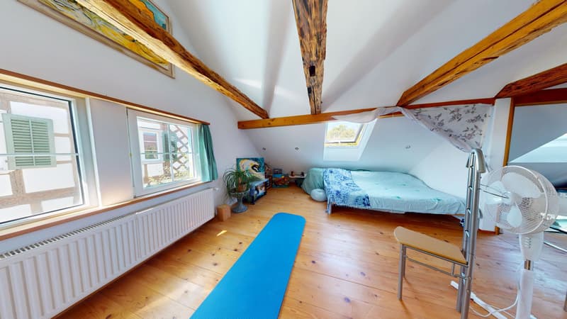 Charaktervolles Dorfhaus mit Einliegerwohnung, Saunalandschaft & Weitblick-Terrasse (18)