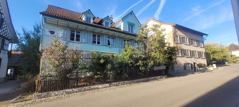 Charaktervolles Dorfhaus mit Einliegerwohnung, Saunalandschaft & Weitblick-Terrasse (2)