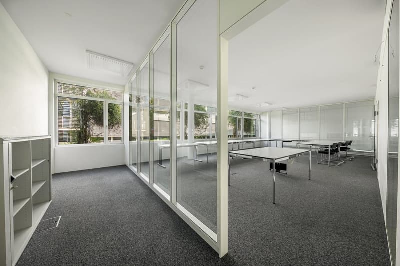 Neu ausgebaute Büroflächen ab 222 m² in Kloten mieten (4)