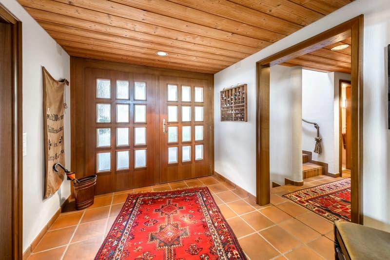 Herrschaftliche Villa mit traumhafter Weitsicht und viel Potenzial (4)