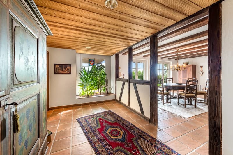 Herrschaftliche Villa mit traumhafter Weitsicht und viel Potenzial (5)