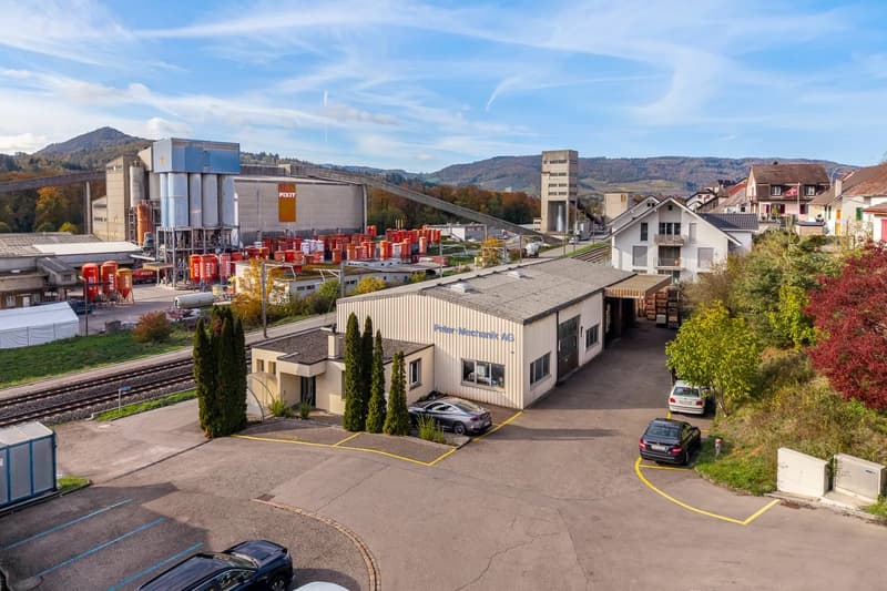 Vielseitige Gewerbeliegenschaft mit Ausbaupotenzial in Holderbank AG (4)