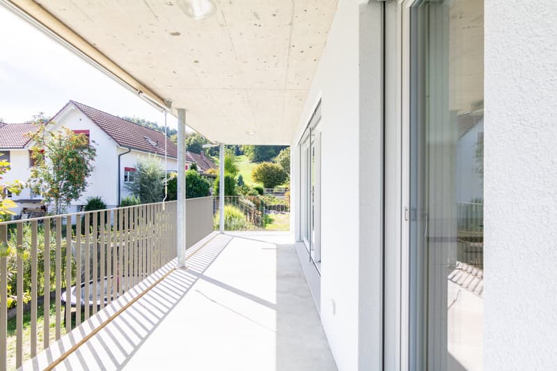 Moderne 4.5-Zimmer-Wohnung im 1. OG mit Balkon, Staffelbach (3)