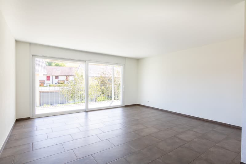 Moderne 2.5-Zimmer-Wohnung im 1. OG mit Balkon, Staffelbach (4)