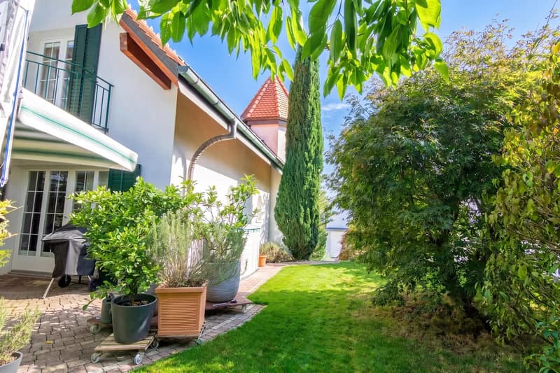 5.5-Zimmer-Einfamilienhaus mit Türmchen und Garten in Bergdietikon (5)