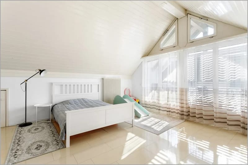 Grosszügige 4.5-Zimmer-Maisonette-Dachwohnung (13)