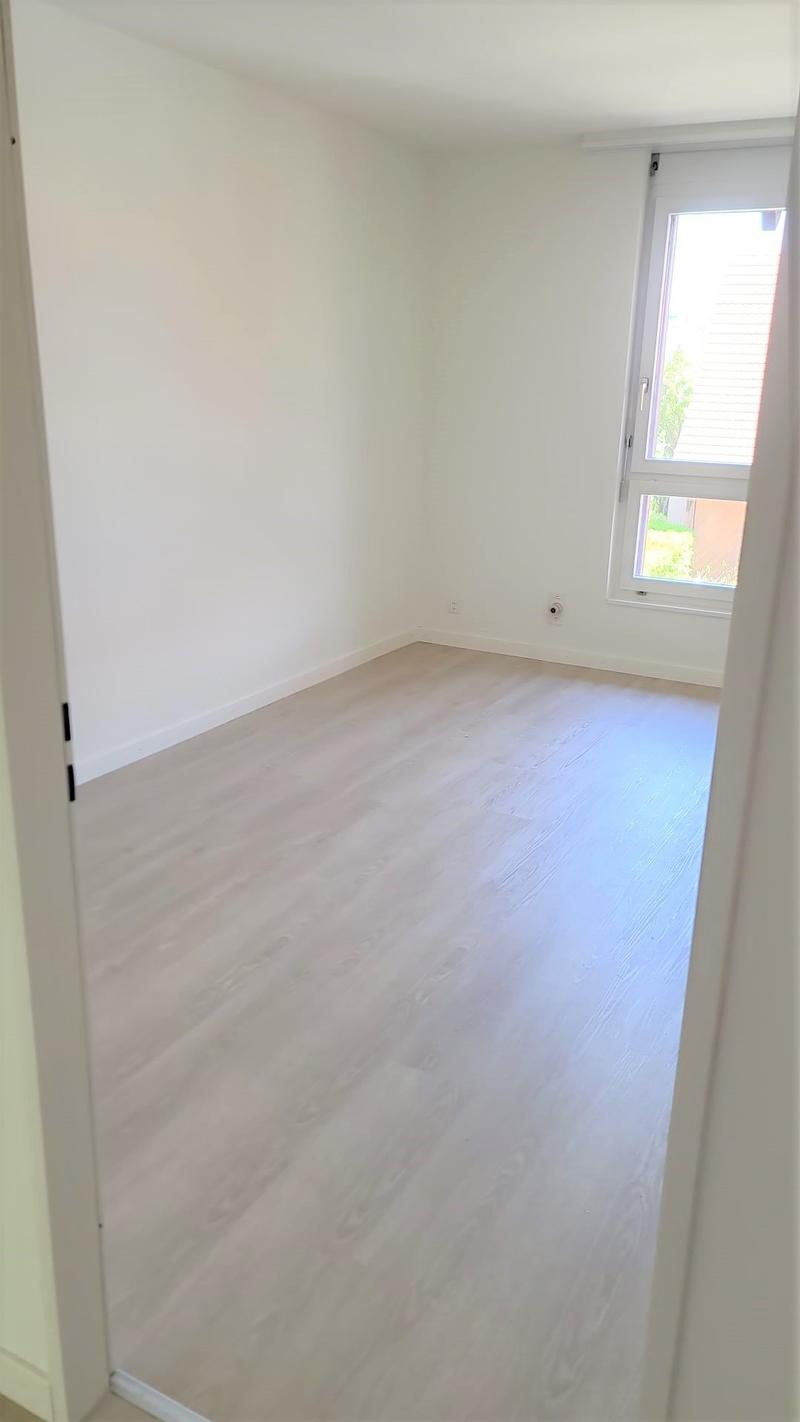 Helle 3.5-Zimmer-Wohnung mit Balkon in Oberwil (15)
