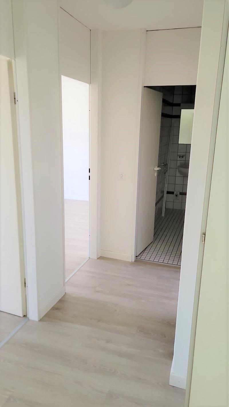Helle 3.5-Zimmer-Wohnung mit Balkon in Oberwil (11)