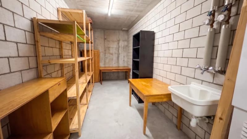 HELL, MODERN, MIT EIGENEM GARTEN - IDEAL ZUM WOHNEN, ARBEITEN ODER ALS ATELIER (9)
